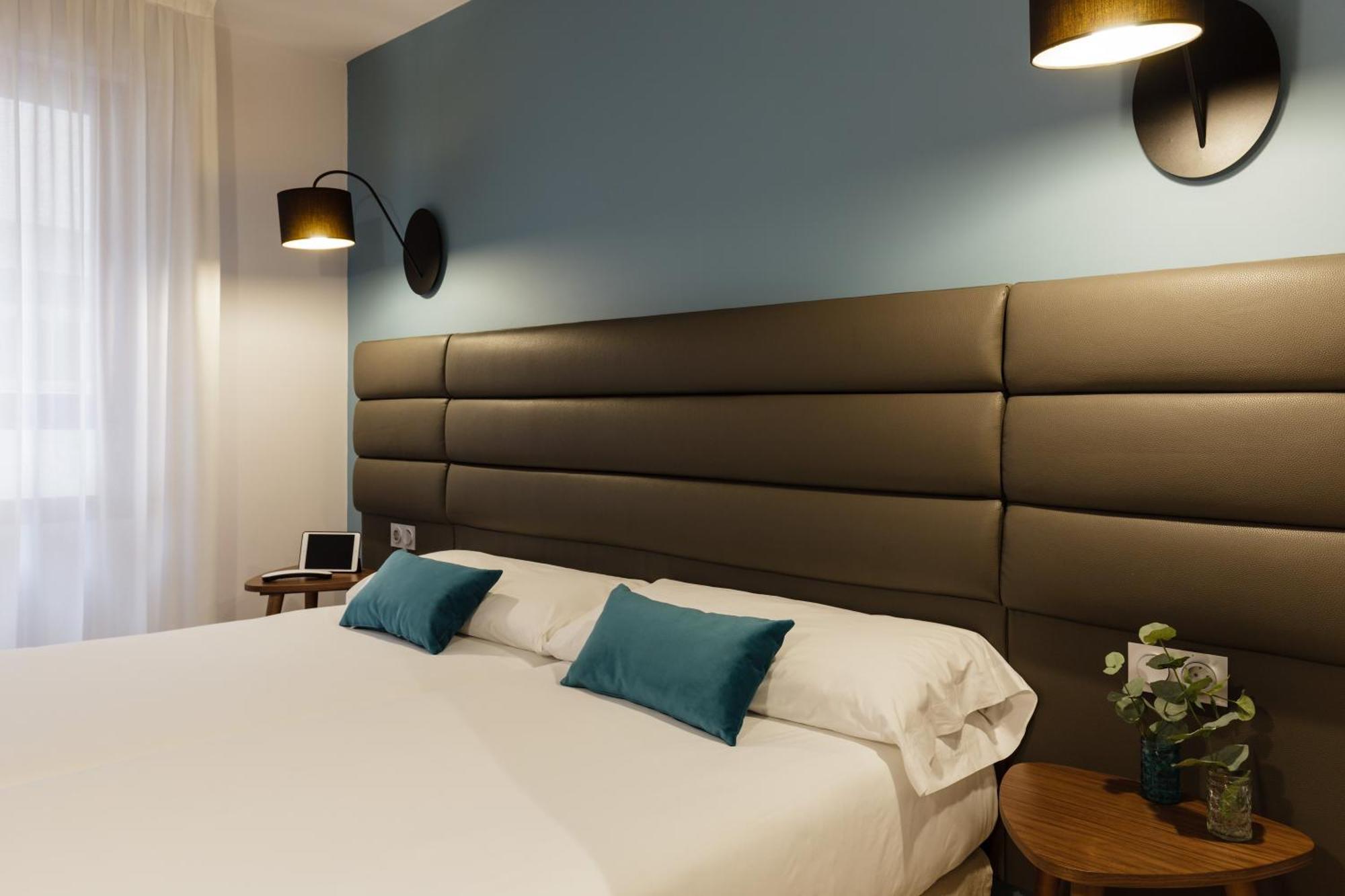 Suites Pamplona Plaza Екстер'єр фото